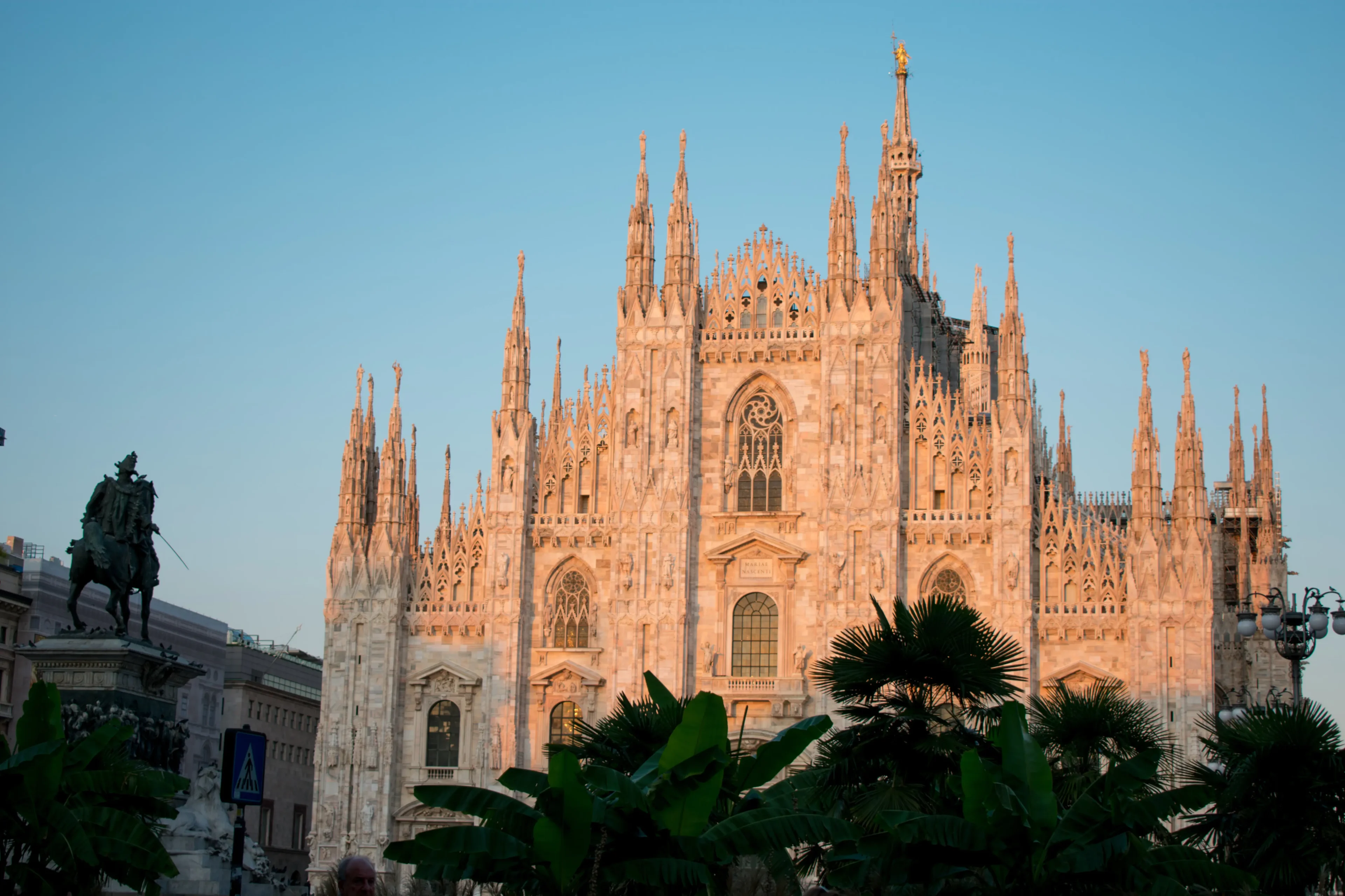 best area where to stay in milan italy city center