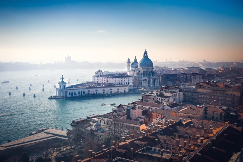 how to get to venice from marco polo airport