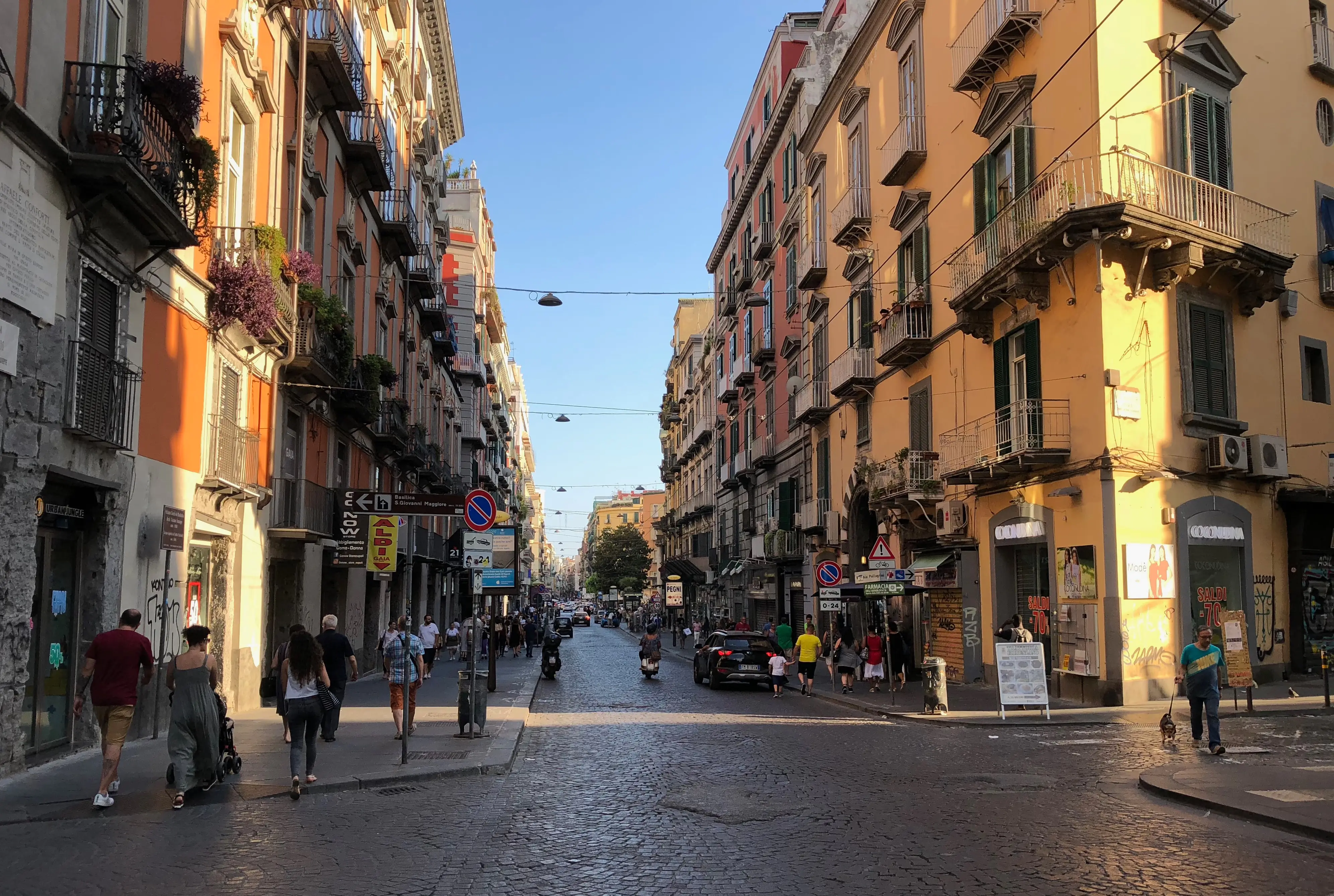what to do in naples