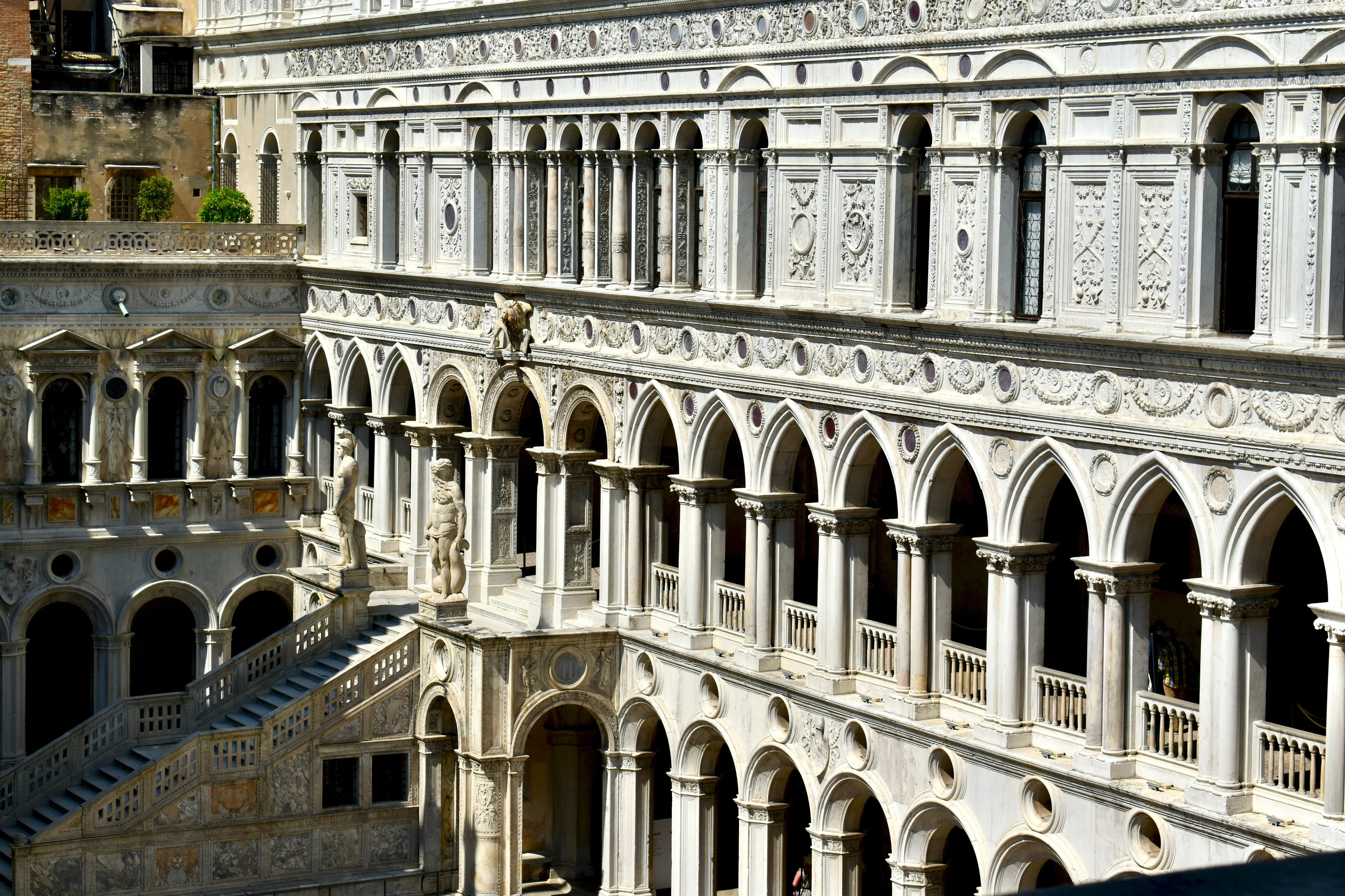 Courtyard view in Doge's Palace