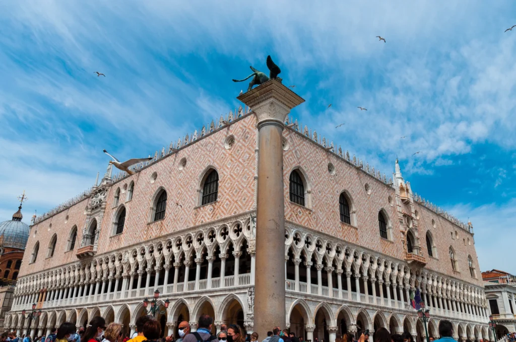 doge's palace in venice visit